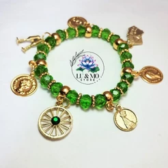 Pulseira de Cigana Esmeralda Cristal 8mm Com Pingente Proteção Orixá Umbanda e Candomblé