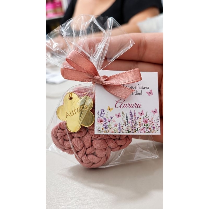 15 chaveiros de flor personalizado com nome, embalagem, laço cartão personalizado lembrancinha maternidade, aniversário