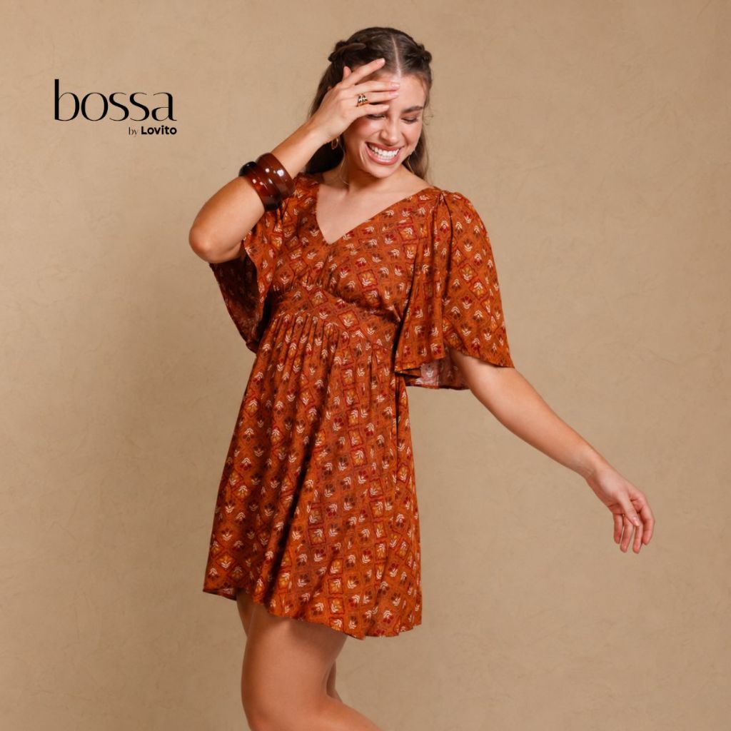 Lovito Bossa Vestido Curto Feminino em Viscose Estampada Com Mangas Evazê Ampla DRB16751705
