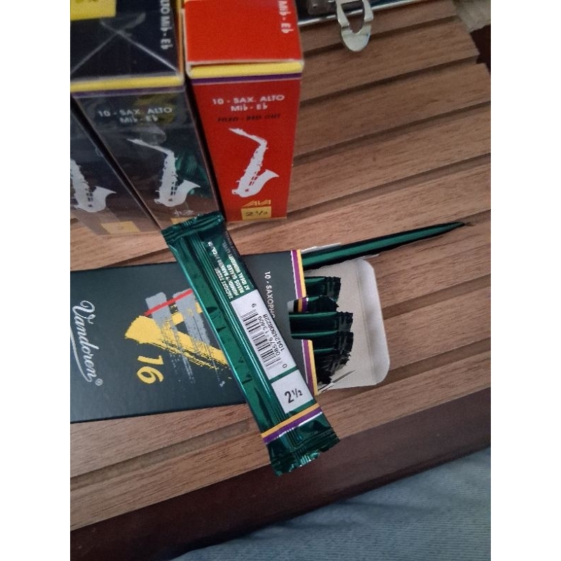 Palheta Vandoren v16 sax alto 2.5