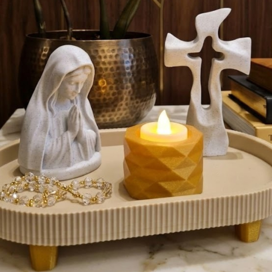 Religioso Decorativo Nossa Senhora com Cruz e Vela LED | Bandeja para Cantinho da Oração e Decoração Cristã