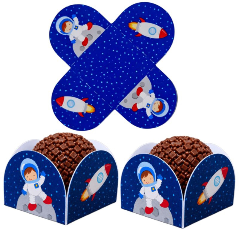 60 Forminhas 4 Pétalas Doces Personalizadas Astronauta -Lembrancinha-Festa de Aniversário.