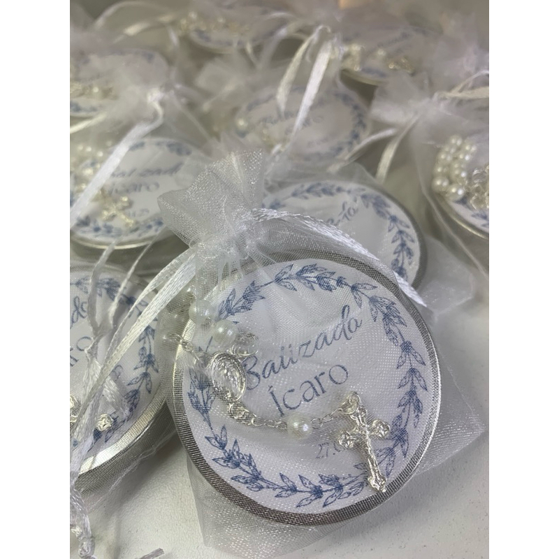 Vela Aromática Na Latinha Personalizada Lembrancinha Batismo Maternidade Primeira Eucaristia Com Terço
