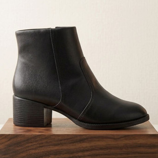 Bota Coturno Feminino Cano Médio Super Elegante Leve E Confortável Com Zíper