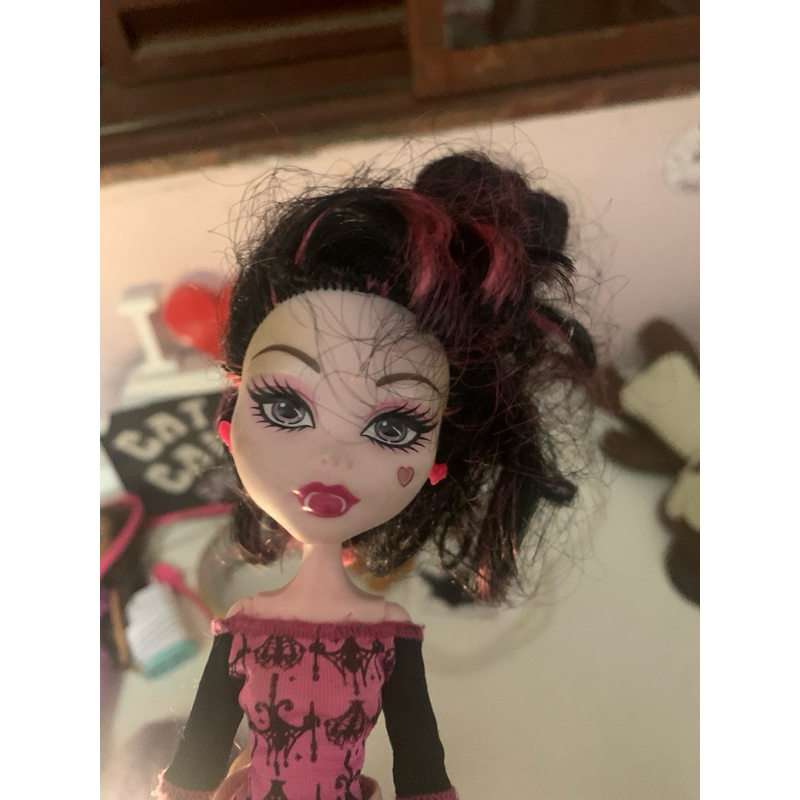 boneca sucata draculaura