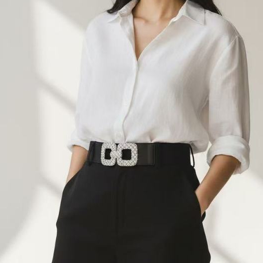 Cinto Feminino Elástico  com Fivela Dupla de Metal Prateado com Strass