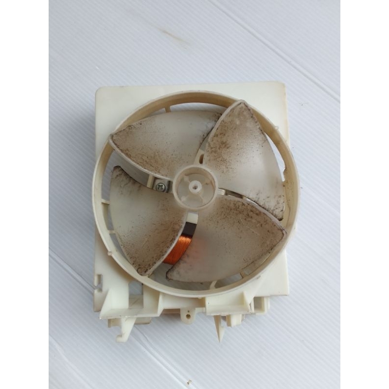 Motor ventoinha do microondas Midea MM-35TB1VW 110v usado