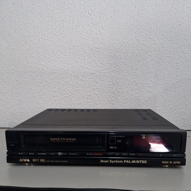 video cassete AIWA BR77 4 CABEÇAS, com defeito