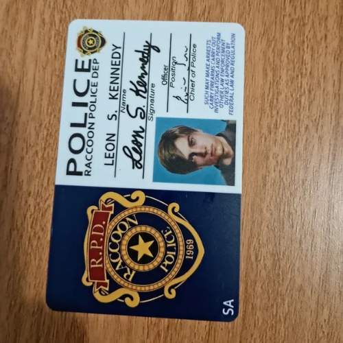 Identidade Crachá R.P.D. Leon Kennedy Resident Evil Impresso Colecionador 👮‍♂️🧟‍♂️💎
