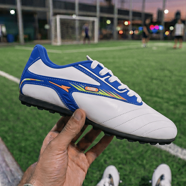 Chuteira em Couro Legitimo Futebol Campo Society - Resistente Costurada - Original R422-07