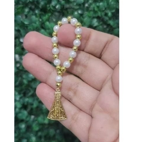 mini terço dezena nossa senhora aparecida dourada para lembrancinha batizado batismo primeira comunhão crisma casamento