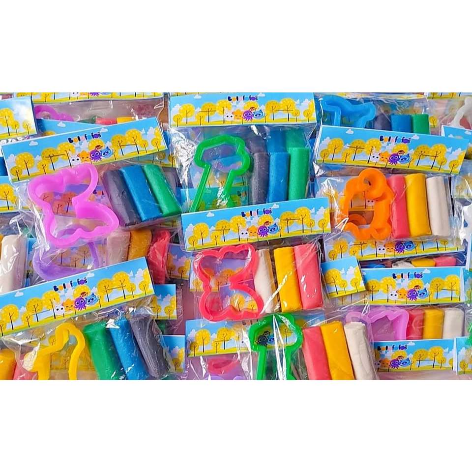 10 Kit Massinha de Modelar Com Cortador Personalizado Para Lembrancinha Festa Infantil - Diversos Temas