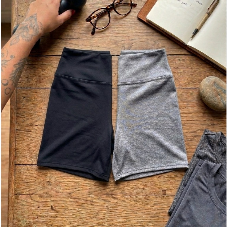 Shorts Academia Fitnes Legging Meia Coxa Suplex Feminino Reforçado Não fica Transparente