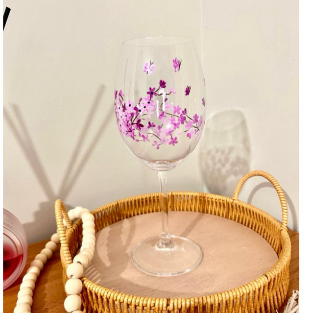 Taça de Cristal Flor de Cerejeira e Borboletas Pintada à Mão Vinho Água Cerveja