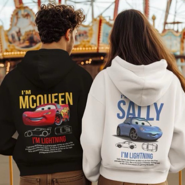 Kit Casal Moletom Preto Canguru Relâmpago McQueen e Sally Carros Disney Unissex Inverno Algodão