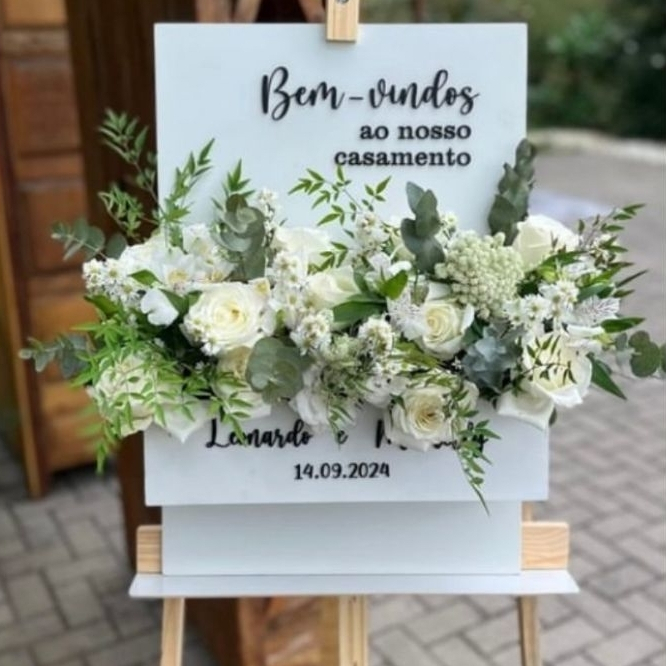 Quadro de Boas Vindas com Floreira casamento noivado bodas aniversário chá de bebe chá revelação