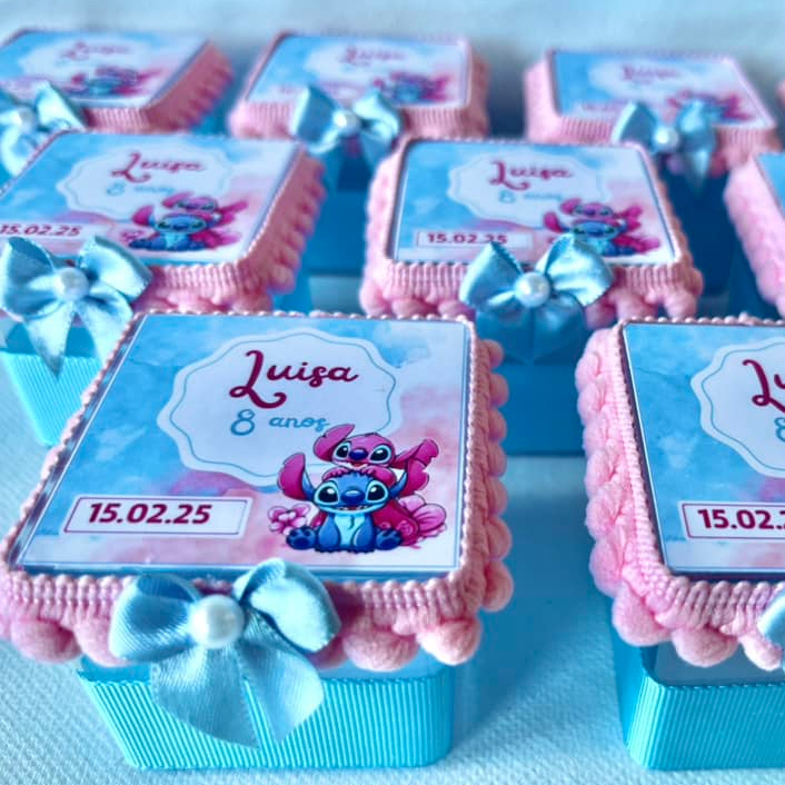 10 Lembrancinha personalizada lembrança aniversário casamento 15 anos infantil stitch jardim chá de bebê