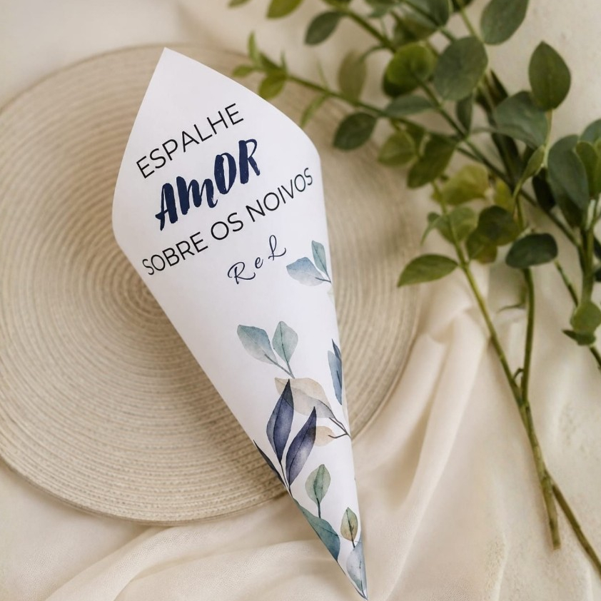 Cone / tubo para arroz ou pétalas de rosas casamento