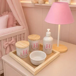 Kit Higiene Bebê Personalizado com Abajur + Saboneteira – Decoração Quarto