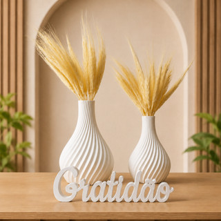 Kit 2 Vasos Branco Decorativos + Letreiro Enfeite de Plástico Sala, rack, Casa e Escritór…
