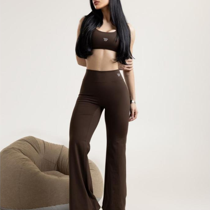 Calça Flare Feminina Poliamida Premium Cintura Alta Fitness Academia Legging Bailarina Zero Transparência.