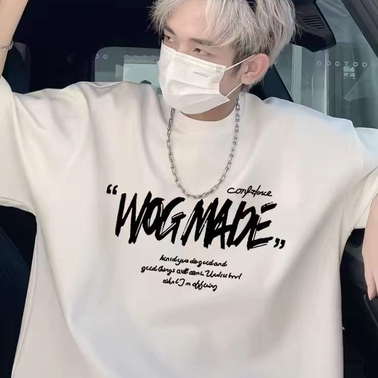 Camiseta esportiva masculina preta e branca, estampa caligrafia WOGMADE na frente, camiseta oversized casual de algodão