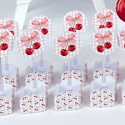 Forminha e Topper cereja, festa cerejinha, aniversário, mesversário, decoração lembrancinha caixinha