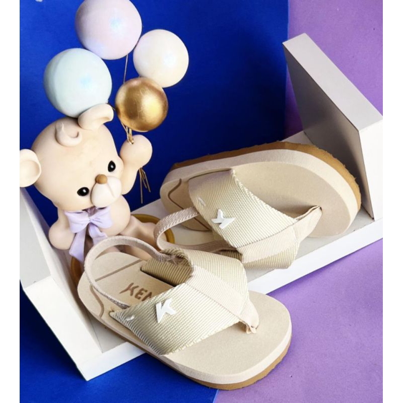 Chinelo Bebezinho Antiderrapante Leve Com elástico Estiloso