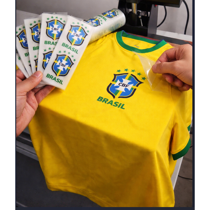 Escudo Seleção Brasileira - Copa Do Mundo - 8x13cm - Total 9 Escudos - DTF TÊXTIL APLICAÇÃO C/FERRO