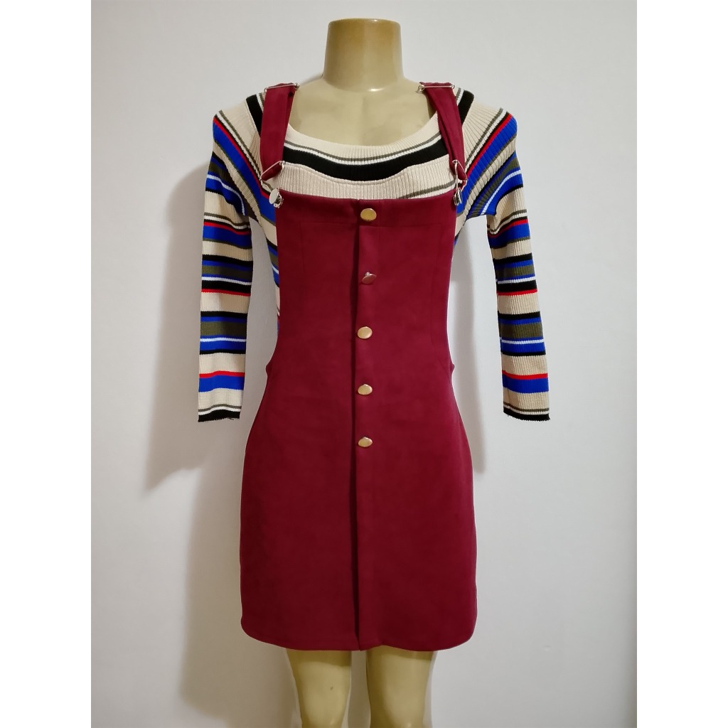 Jardineira salopete vermelha bordo chamoá Evelin tam M usado bom estado