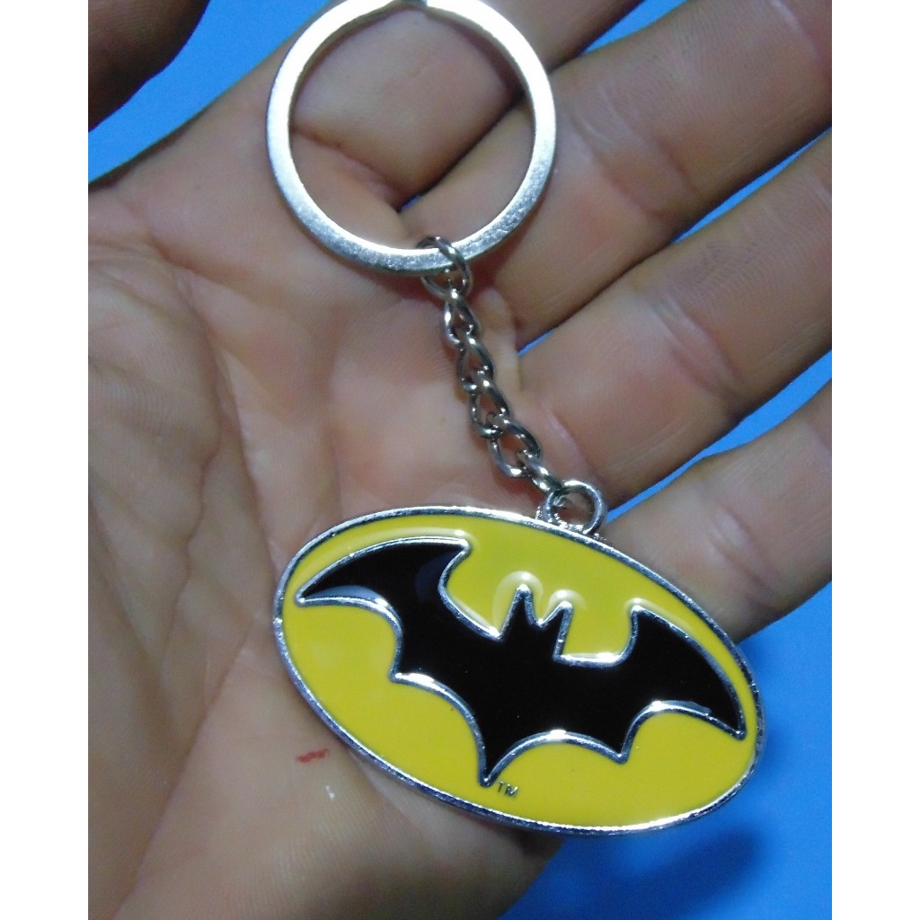 Chaveiro em metal Batman Logo Classico Amarelo/preto Oficial