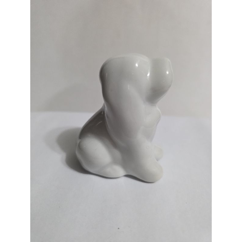 escultura cachorro em porcelana antiga C4008