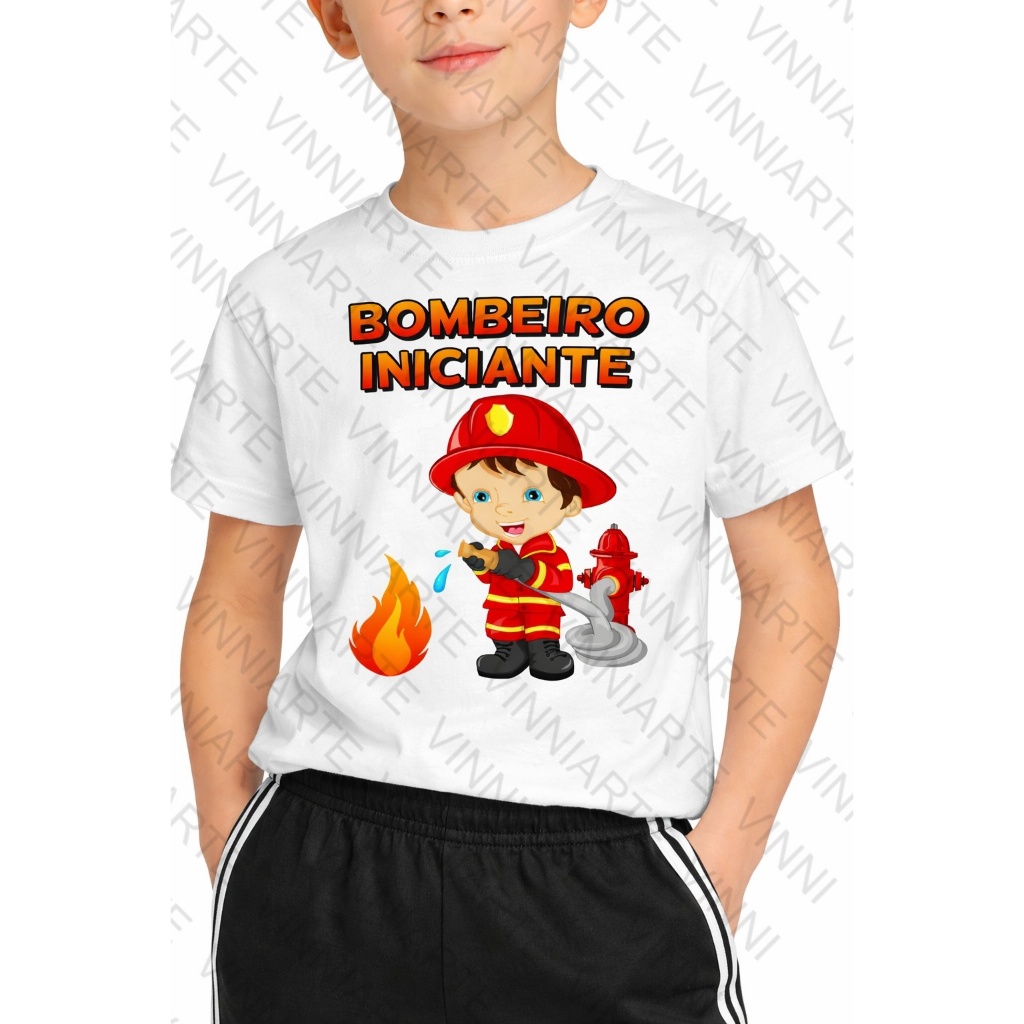 Camiseta tradicional infantil masculina Bombeiro iniciante menino personalizada