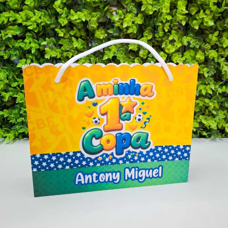 Sacolinhas Personalizada futebol Brasil | Lembrancinha/festa | Kit 10 a 40 Unidades | JÁ VAI MONTADA