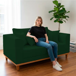 Sofá Sala de Estar 02 Lugares Beny Suede Verde Madeira Estofados