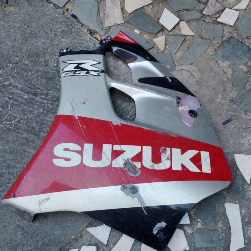 Carenagem Tampa lateral esquerda Suzuki GSXR 1000 ORIGINAL