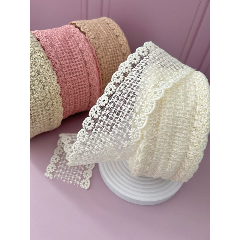 FITA DE TULE PONTILHADA BORDA FLOR 6.5CM