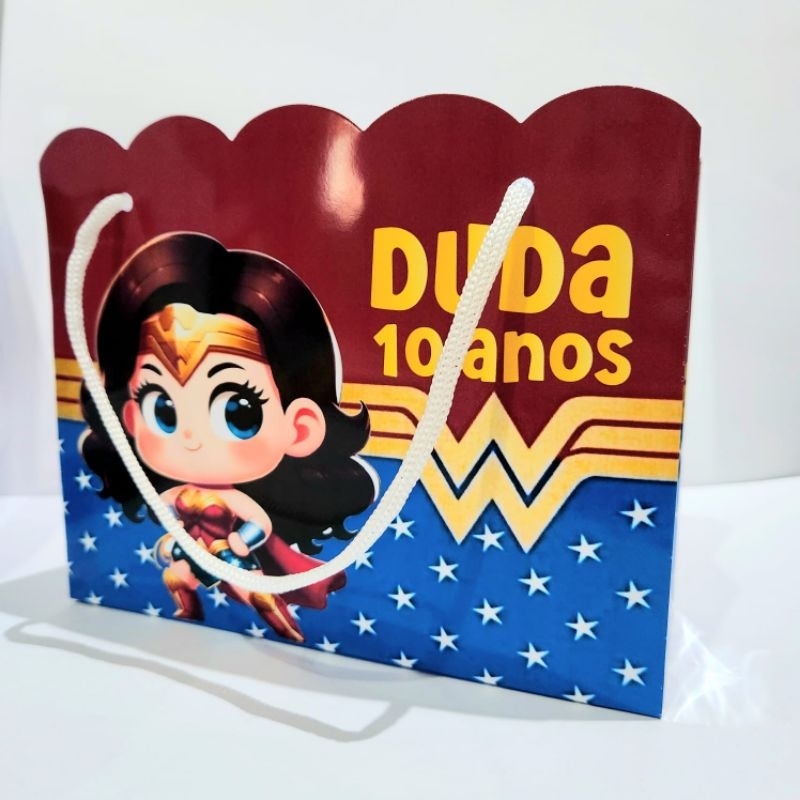 Sacolinha G Personalizada ondulada Mulher Maravilha Baby Lembrancinha de Aniversário Festa Infantil
