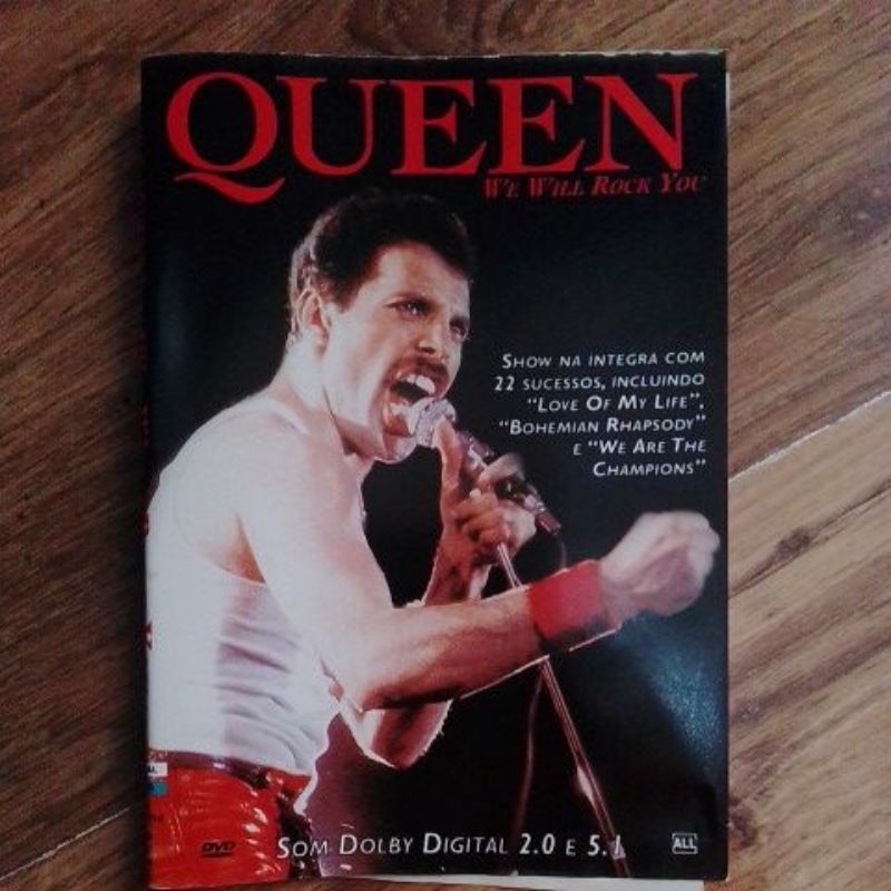 Encarte do DVD Queen que Will rock you(somente o encarte