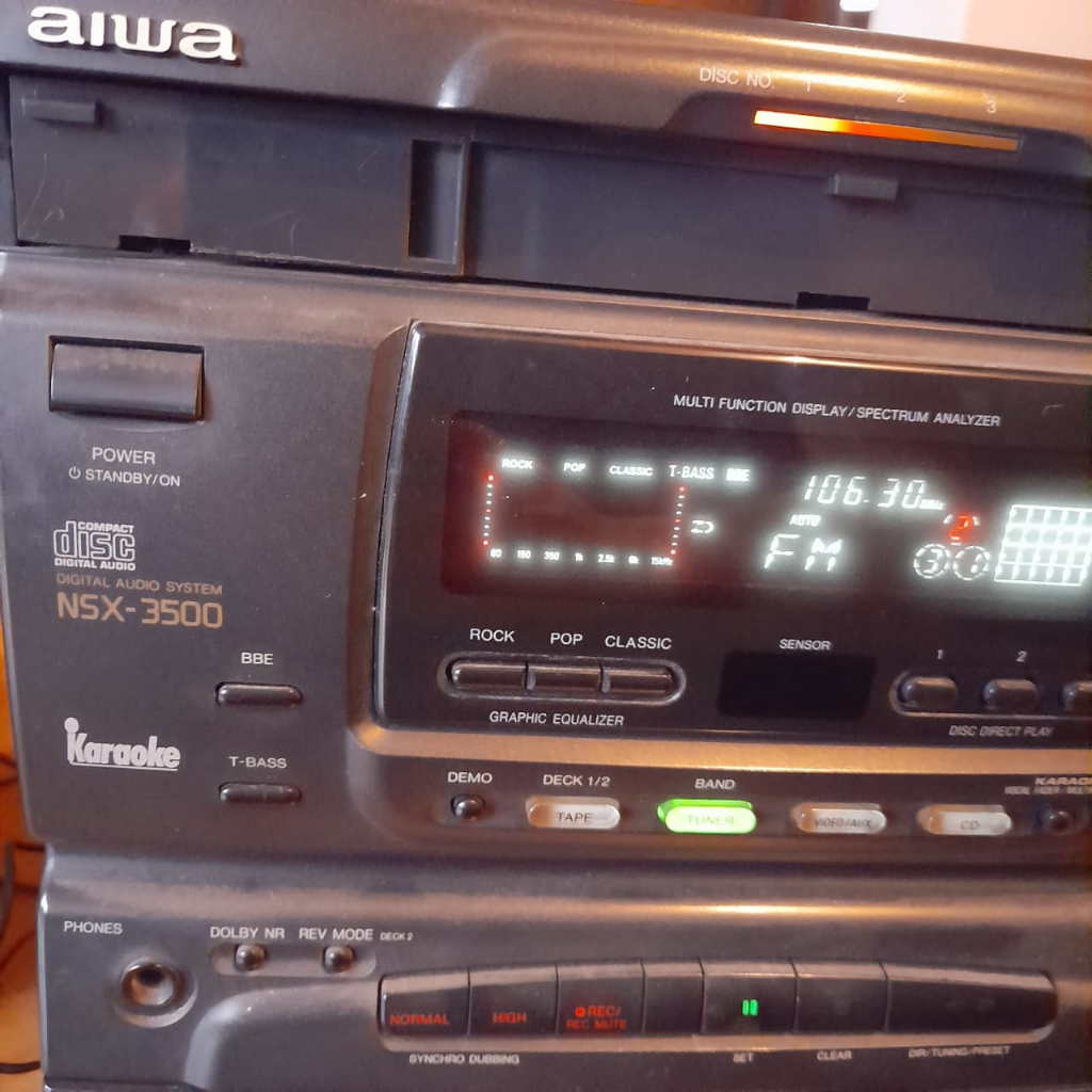 Aparelho De Som Aiwa Nsx-3500 Cd Tape Rádio Fm Karaokê (Usado)