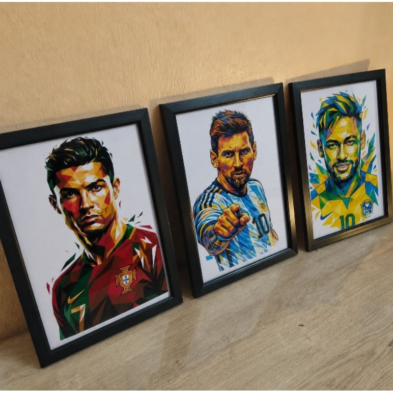 Kit 3 Quadros Decorativos Futebol Messi Neymar Cristiano Ronaldo Moldura Preta 20x30
