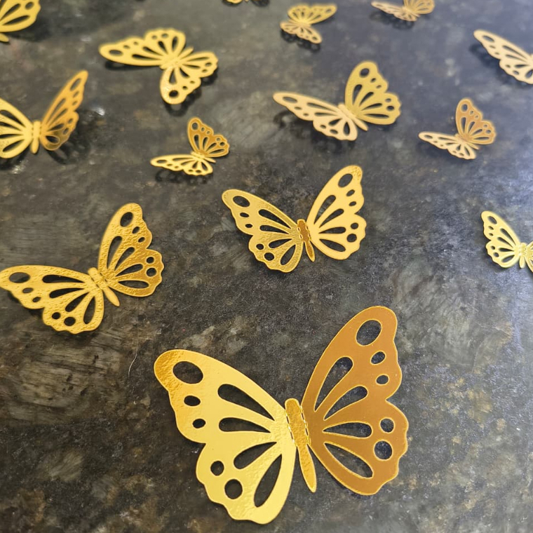 Kit Aplique de Borboletas 3D Lamicote Premium Dourado - Decoração Topo de Bolo e Doces — imagem 2 de 2