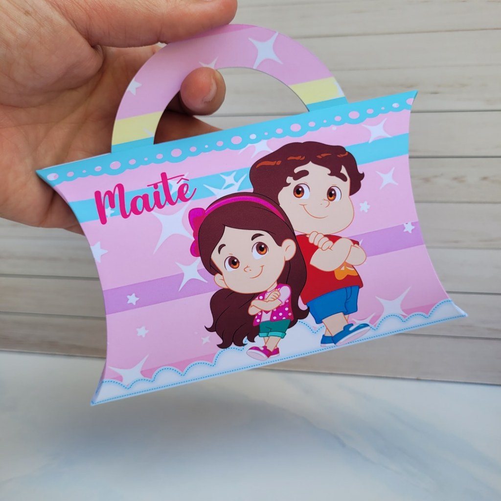 Caixinha Personalizada Maletinha Maria Clara e JP Nome e Idade Lembrancinha Festa Infantil Decoração Exclusiva