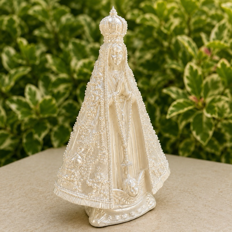 Kit 10 Imagens Nossa Senhora Aparecida 15cm Pérola Manto Bordado Lembrancinha Casamento Padrinhos