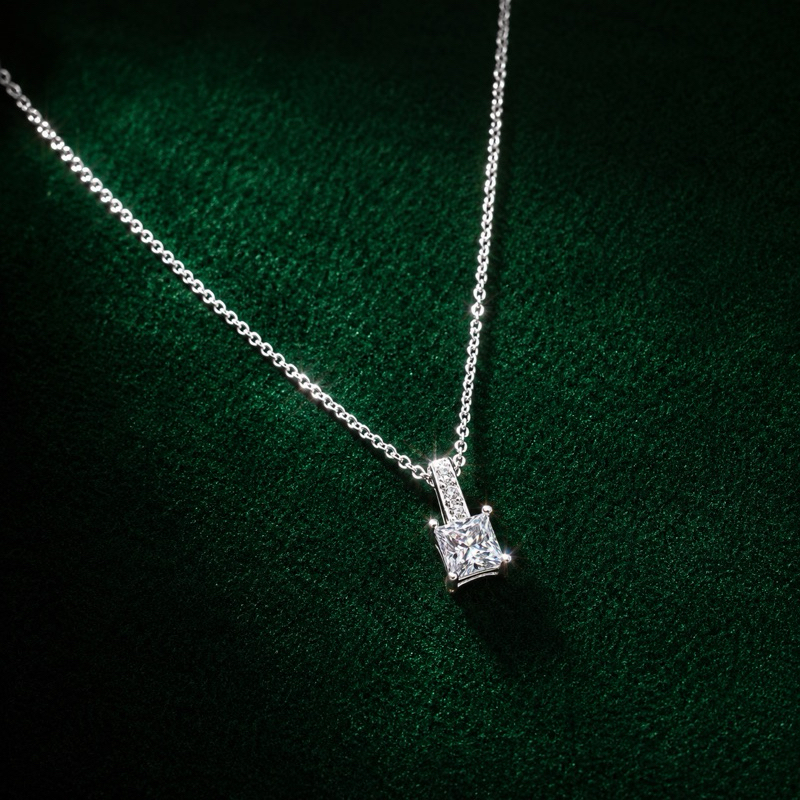 Colar Moissanite Quadrado 4,4mm Cravejado em Prata 925 Joia Elegante