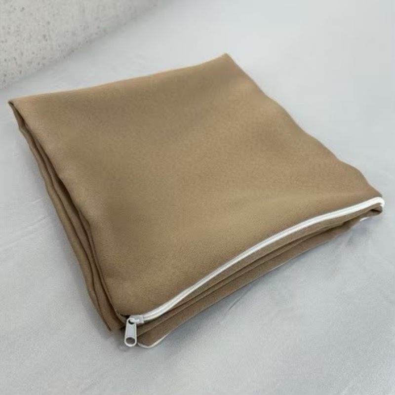 Kit com 4 Capas de almofada em Tecido Blackout 40x40/45x45