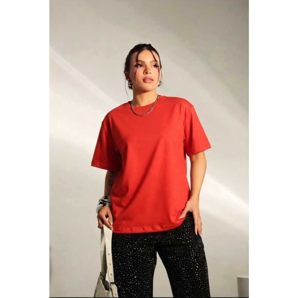 Camiseta Feminina Oversized Básica 100% Algodão Lisa Moda Casual Streetwear Versátil Moderna Atemporal Confortável