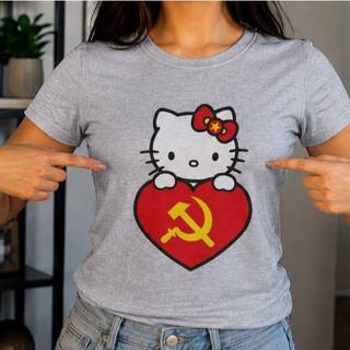 Camiseta Feminina Gatinha Coração Vermelho Estampa Comunista Fofo Casual
