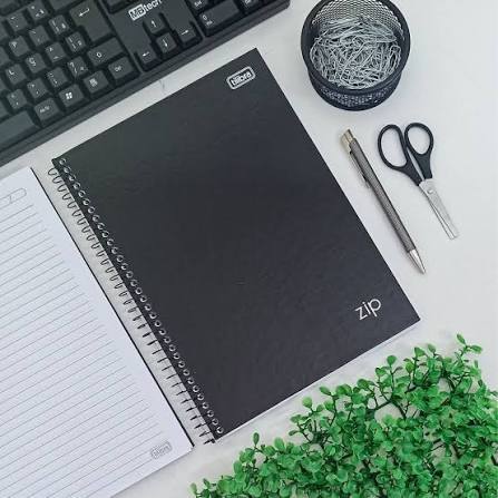 CADERNO UNIV 1M BOLSA 120F GRAF PRETO 10571 - UNITÁRIO · foto 2