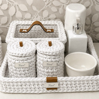 kit higiene 8 itens | Garrafa térmica inclusa + pote de álcool em gel e molhadeira | personalizado